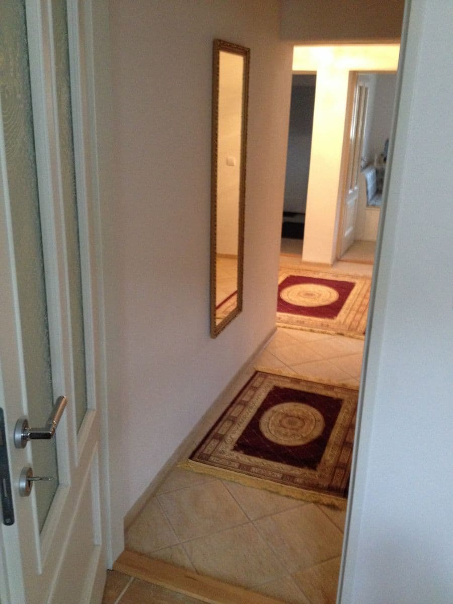 flat to rent, 800 m², Komjatná, Komjatná, Žilinský Region