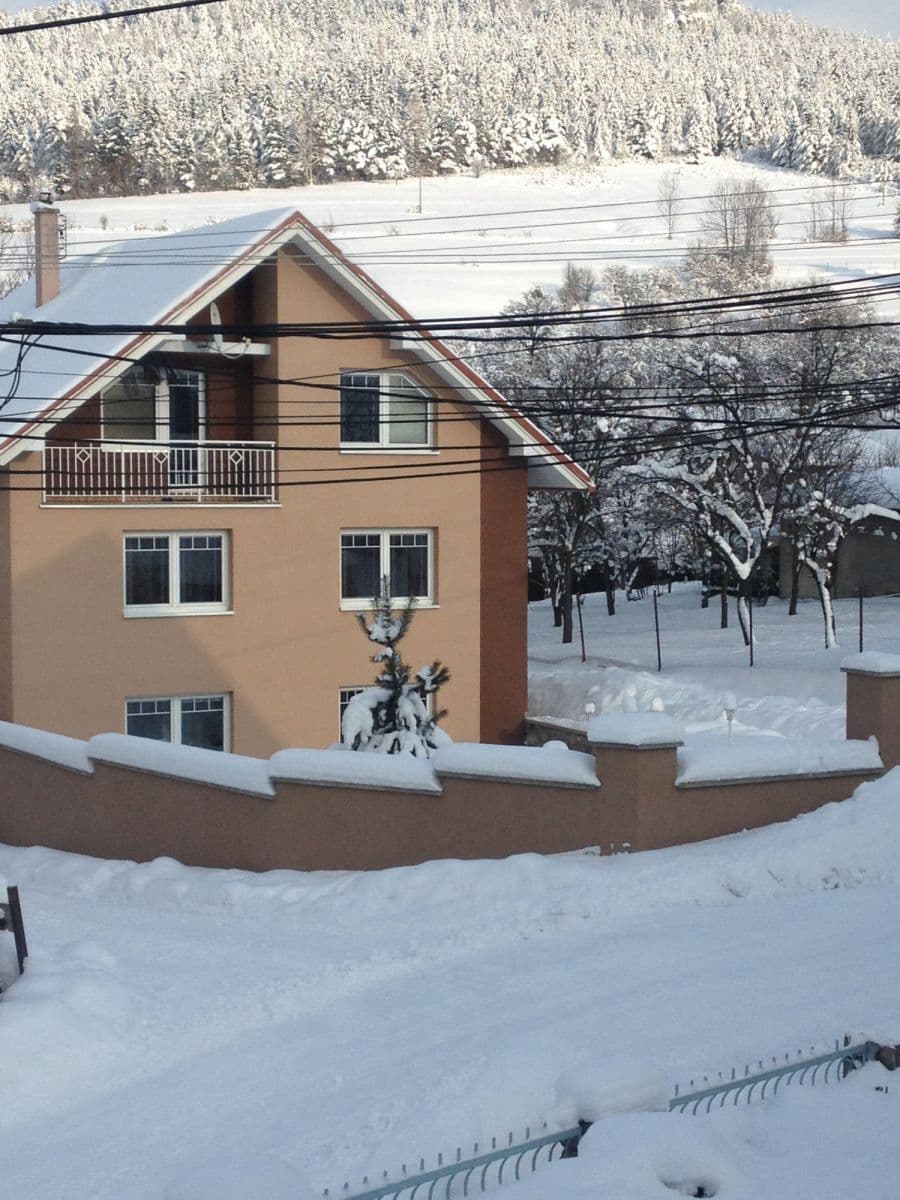 flat to rent, 800 m², Komjatná, Komjatná, Žilinský Region