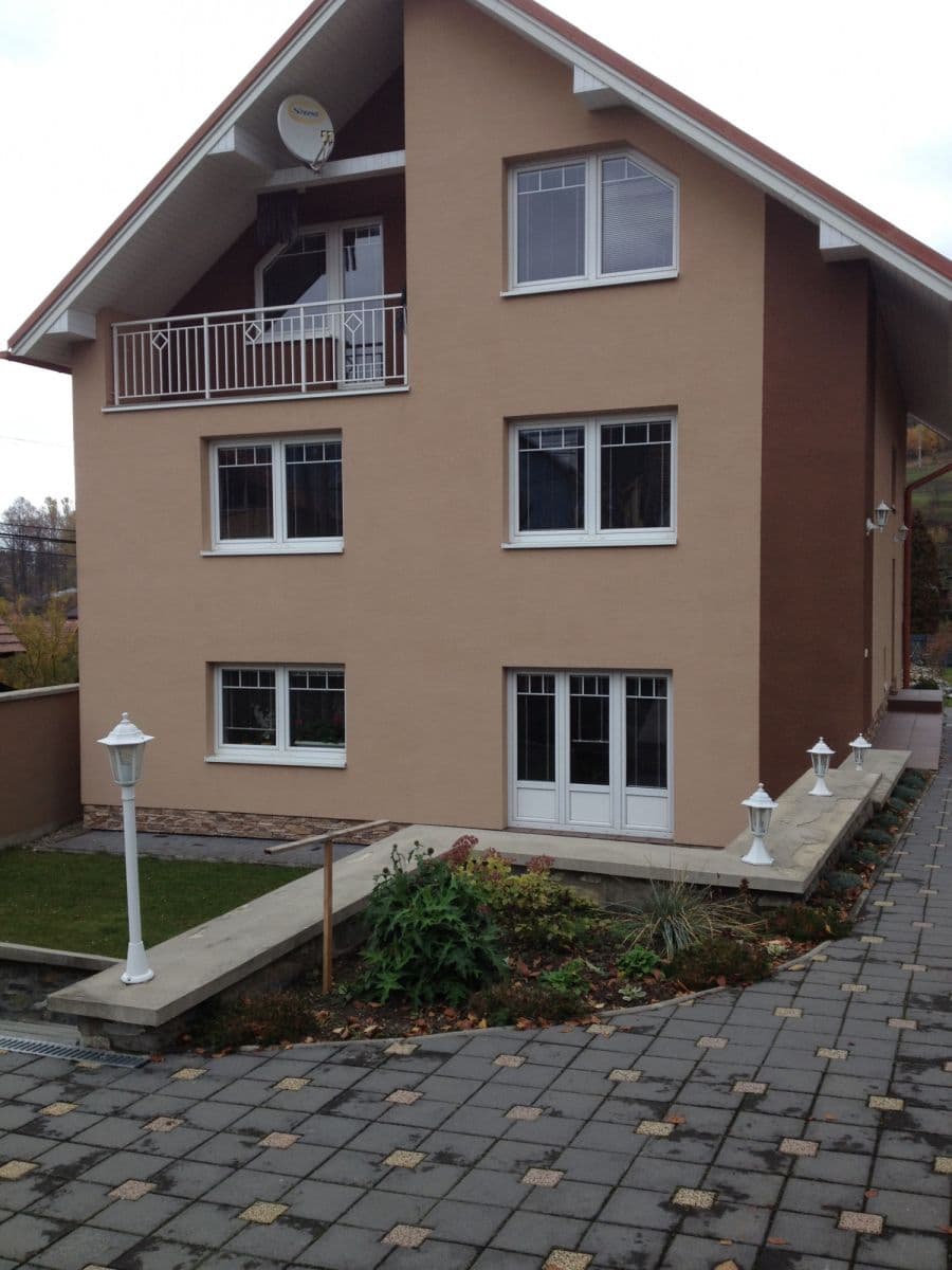 flat to rent, 800 m², Komjatná, Komjatná, Žilinský Region