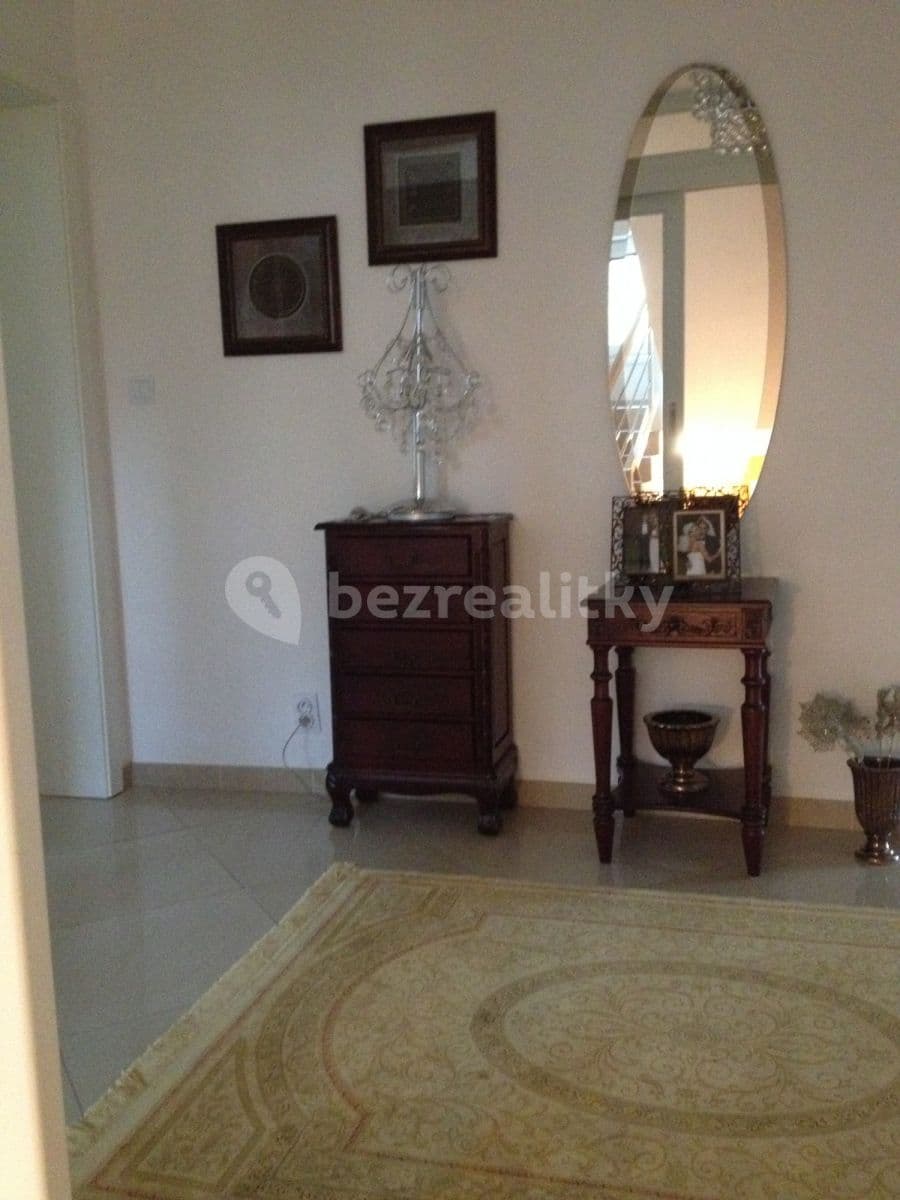 flat to rent, 150 m², Komjatná, Komjatná, Žilinský Region