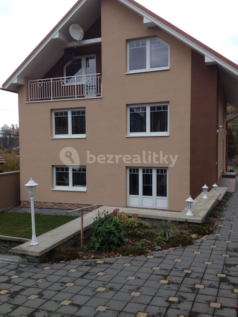 flat to rent, 150 m², Komjatná, Komjatná, Žilinský Region