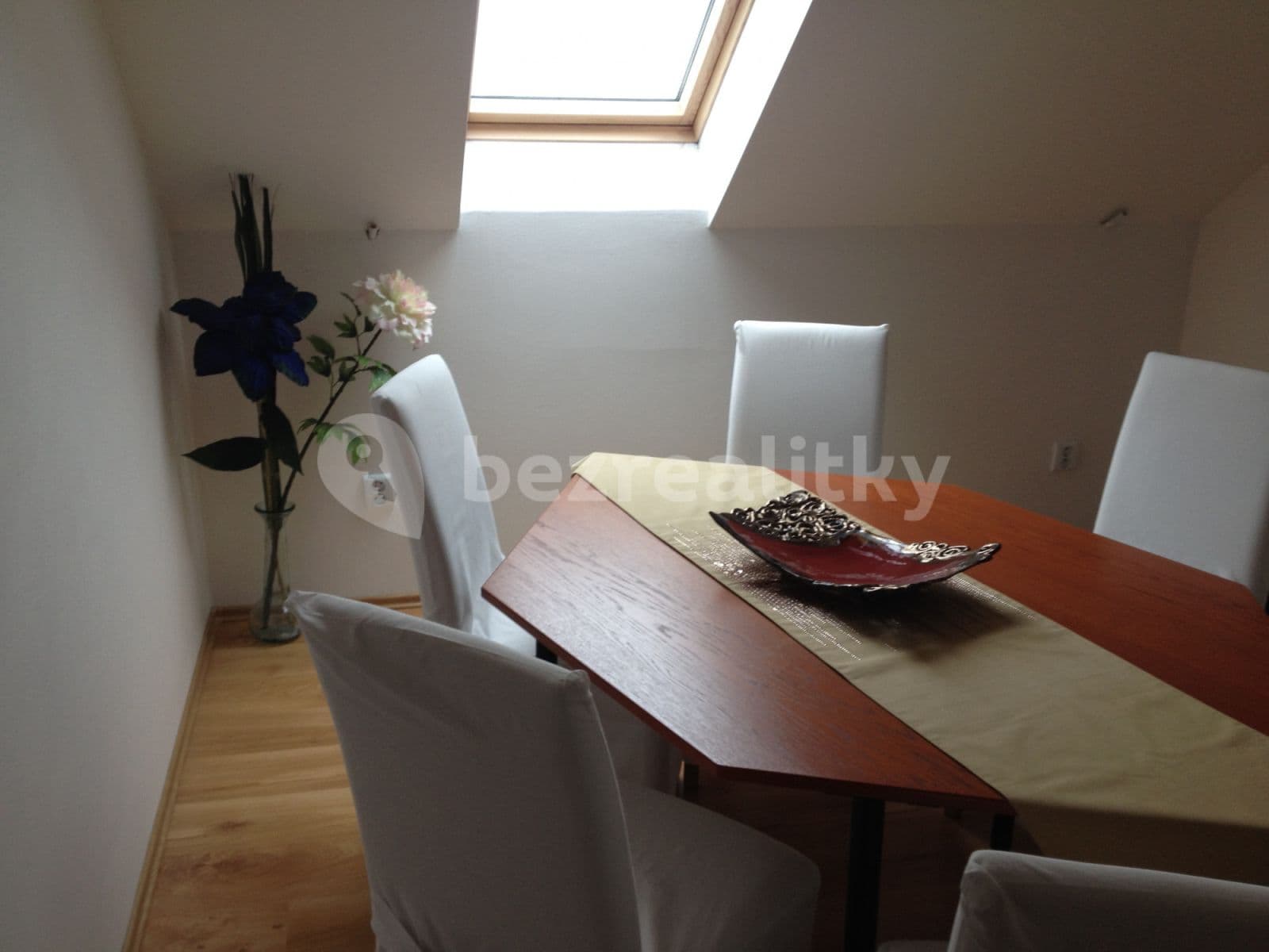 flat to rent, 150 m², Komjatná, Komjatná, Žilinský Region