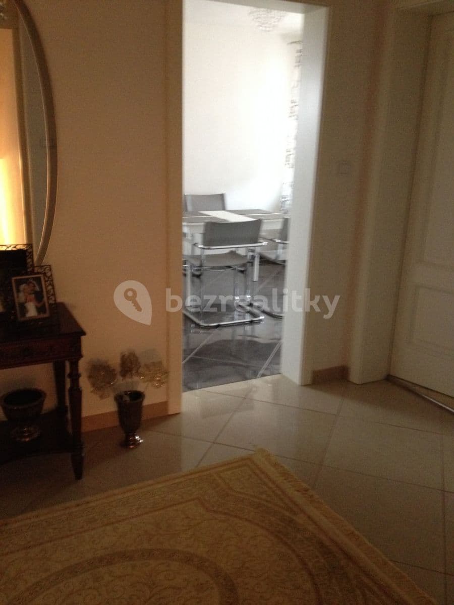 flat to rent, 150 m², Komjatná, Komjatná, Žilinský Region