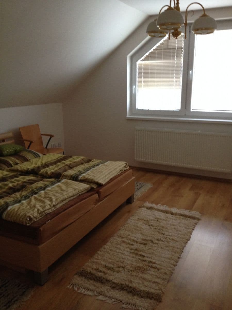 flat to rent, 800 m², Komjatná, Komjatná, Žilinský Region