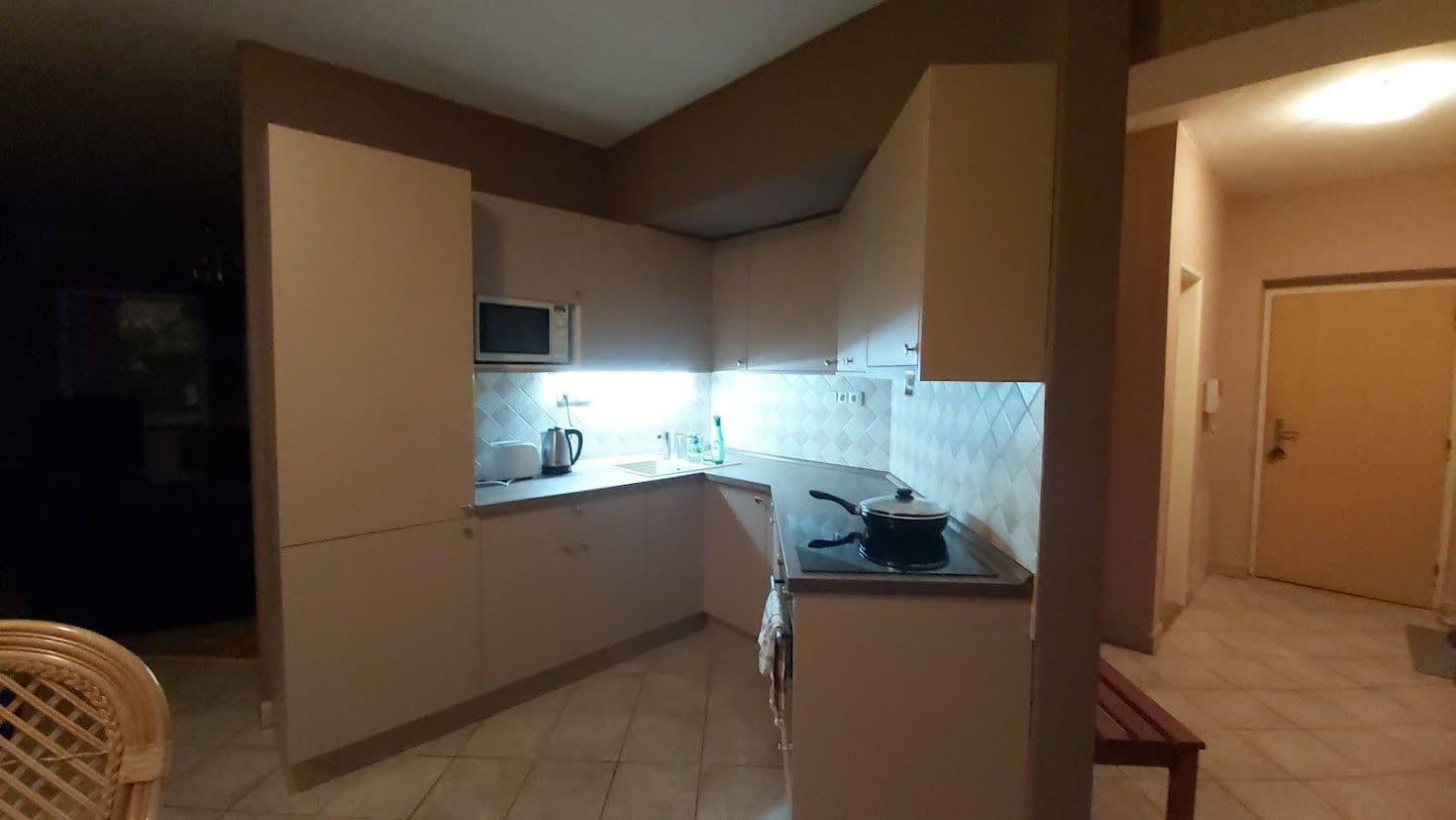 flat to rent, 75 m², Zámocká, Bratislava - mestská časť Staré Mesto, Bratislavský Region
