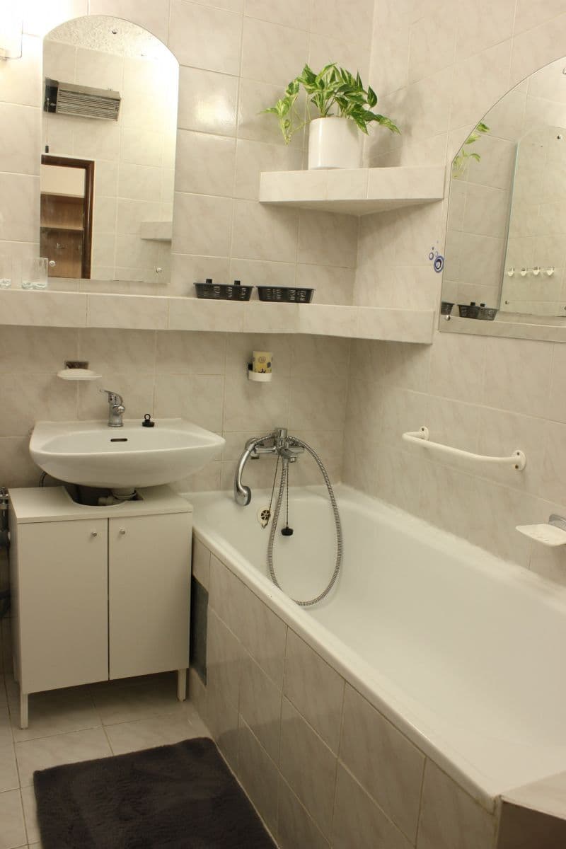 flat to rent, 52 m², Sabinovská, Ružinov, Bratislavský Region
