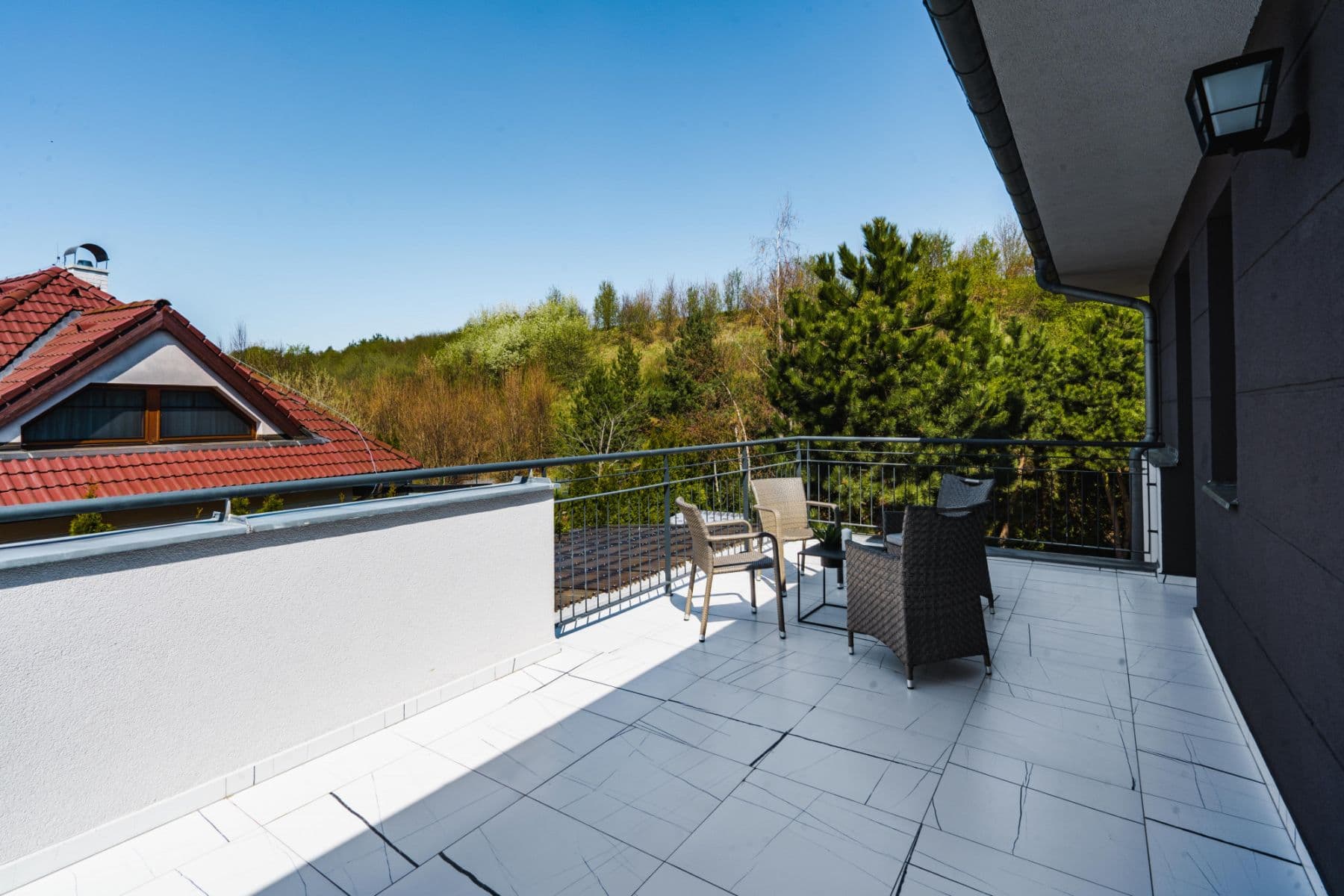 flat to rent, 250 m², Pod Valem II., Průhonice, Středočeský Region