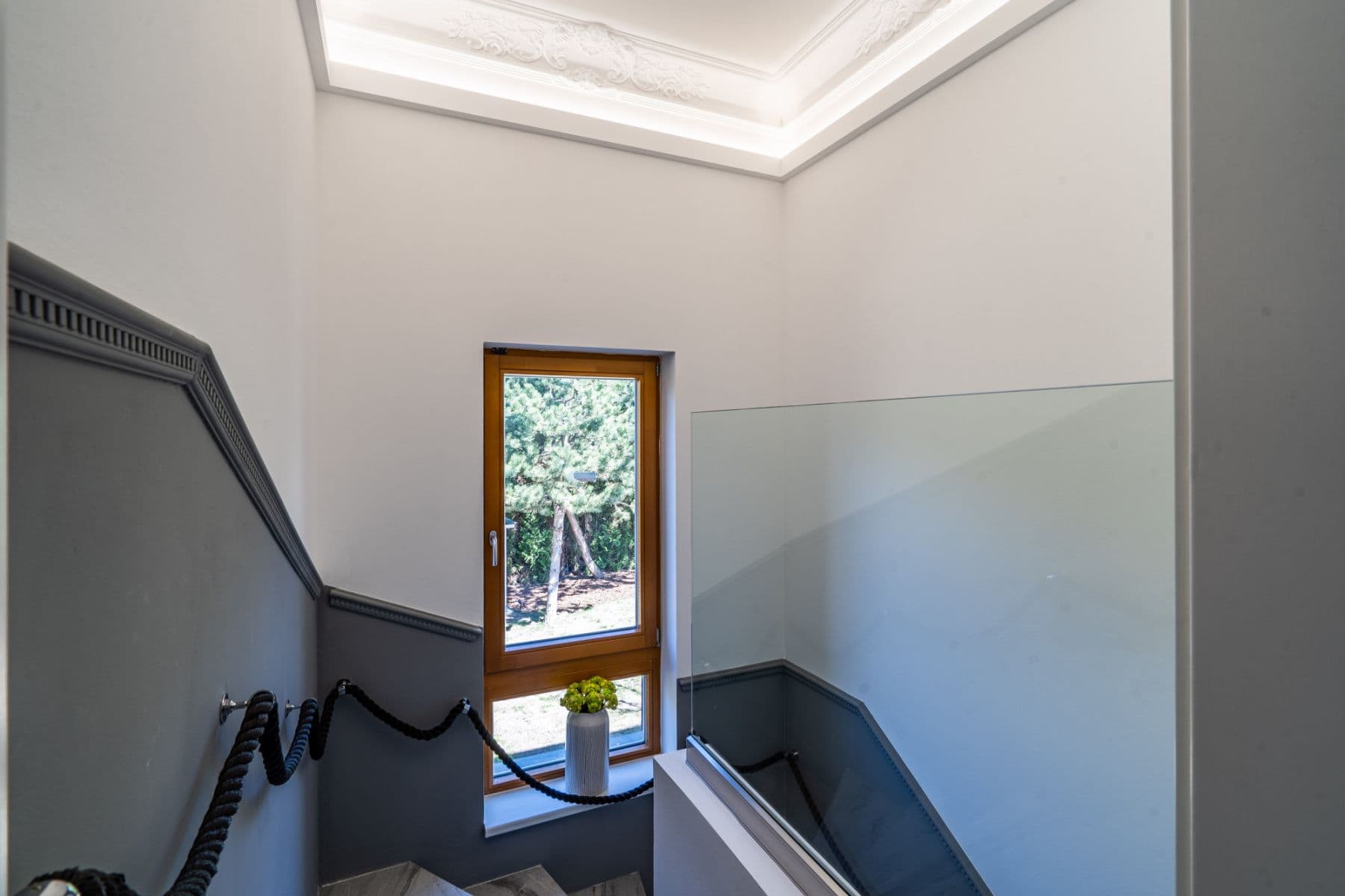 flat to rent, 250 m², Pod Valem II., Průhonice, Středočeský Region