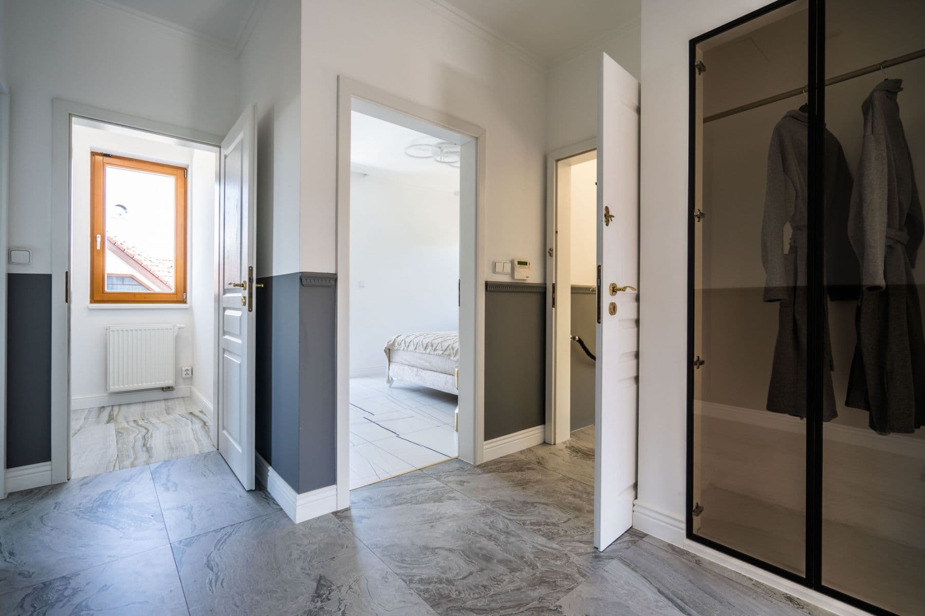 flat to rent, 250 m², Pod Valem II., Průhonice, Středočeský Region