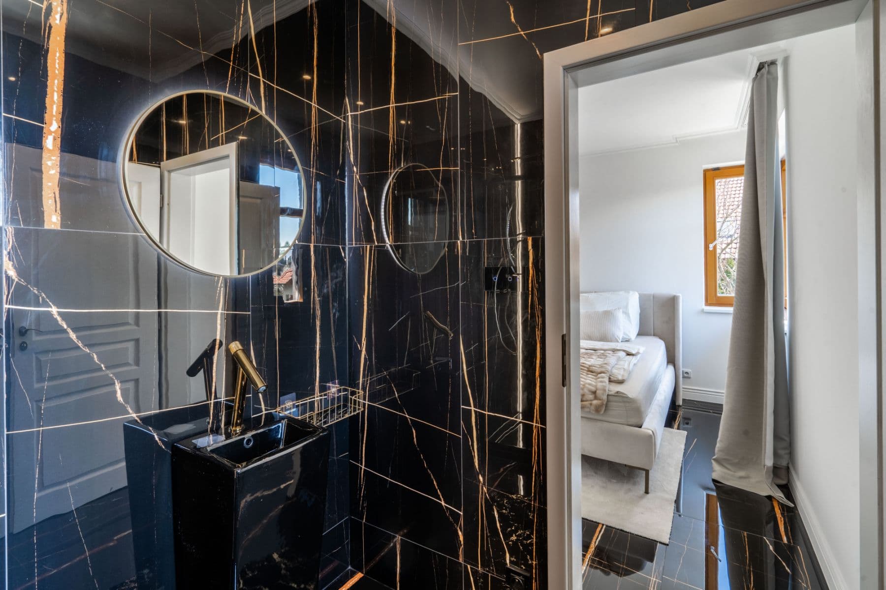 flat to rent, 250 m², Pod Valem II., Průhonice, Středočeský Region
