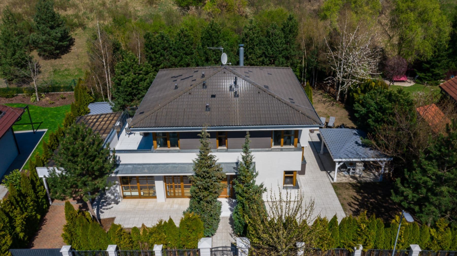 flat to rent, 250 m², Pod Valem II., Průhonice, Středočeský Region