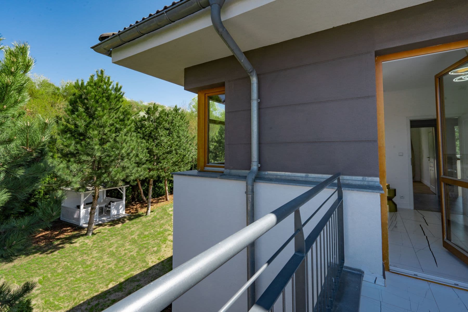 flat to rent, 250 m², Pod Valem II., Průhonice, Středočeský Region
