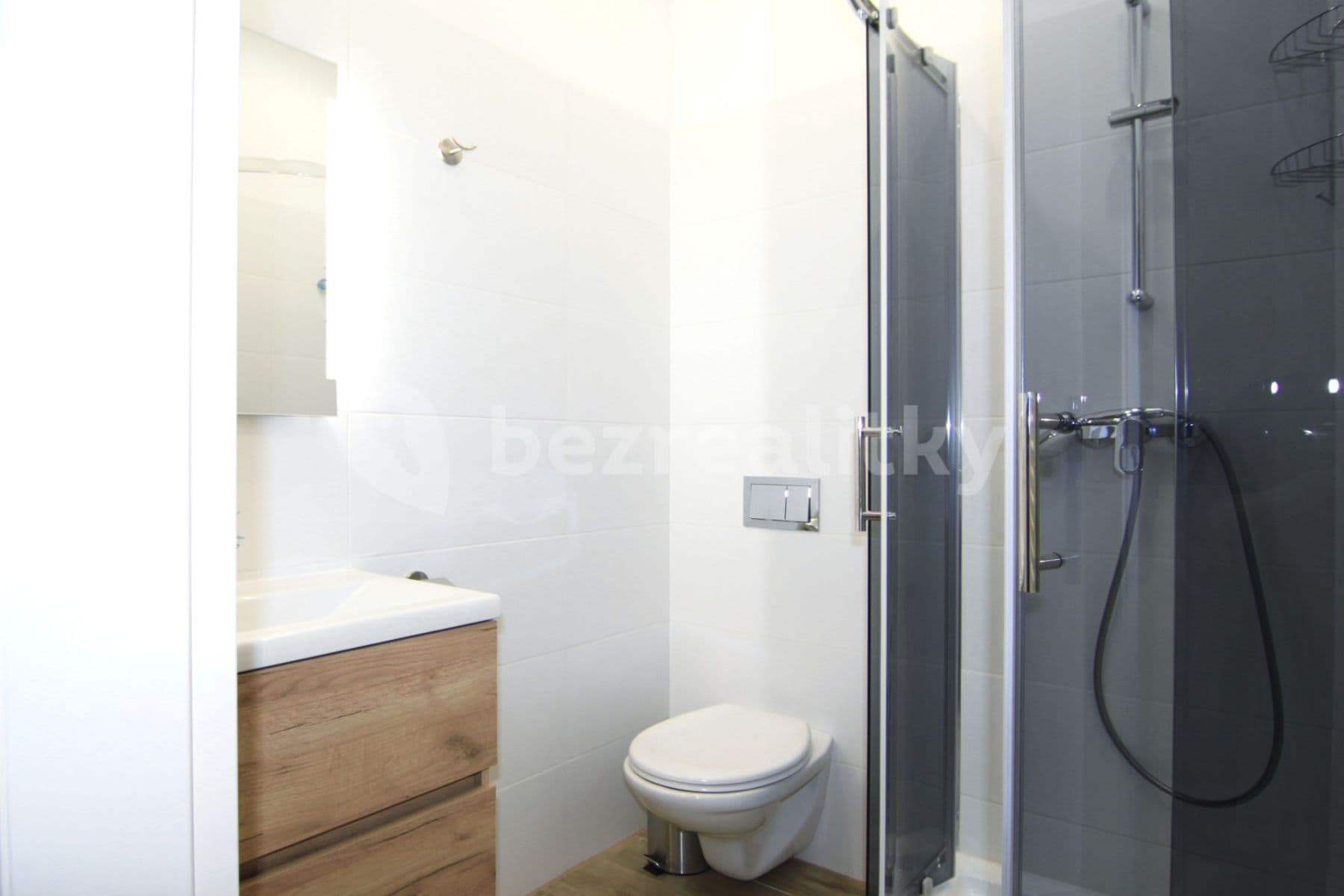 flat to rent, 45 m², Vřídelní, Karlovy Vary, Karlovarský Region