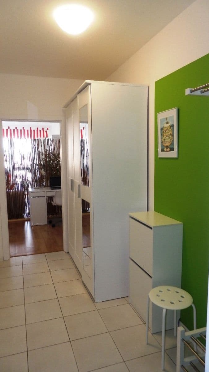 flat to rent, 36 m², nábřeží Závodu míru, Pardubice, Pardubický Region