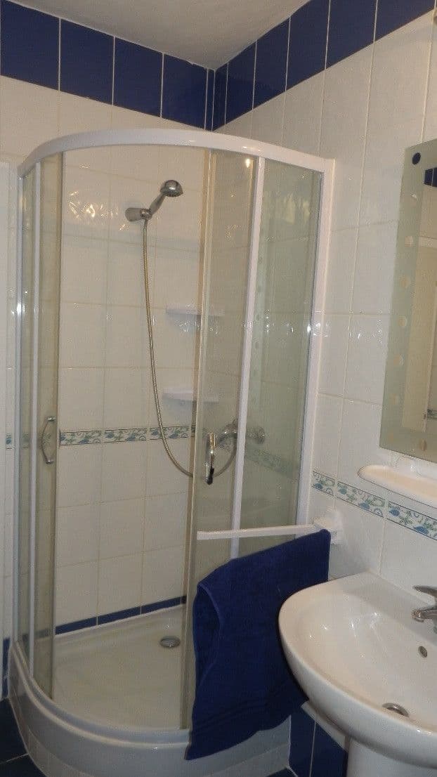 flat to rent, 36 m², nábřeží Závodu míru, Pardubice, Pardubický Region