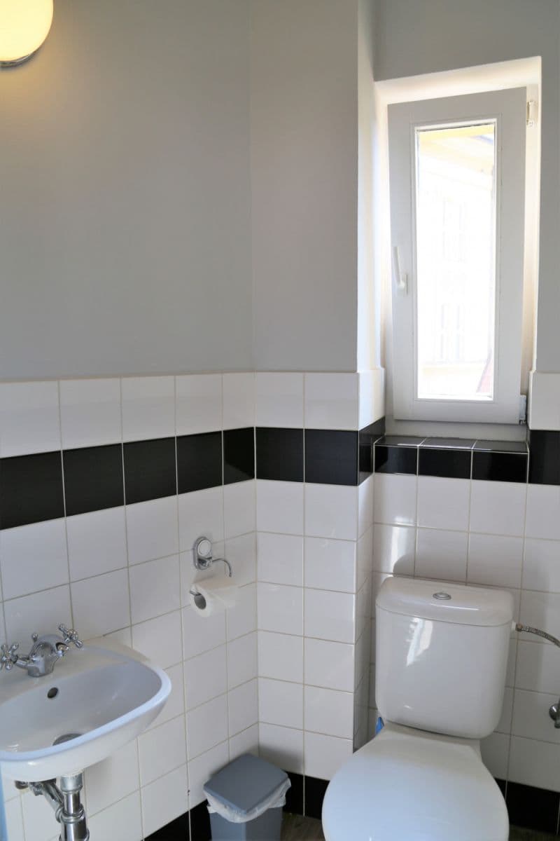 flat to rent, 75 m², Na Zbořenci, Prague, Prague