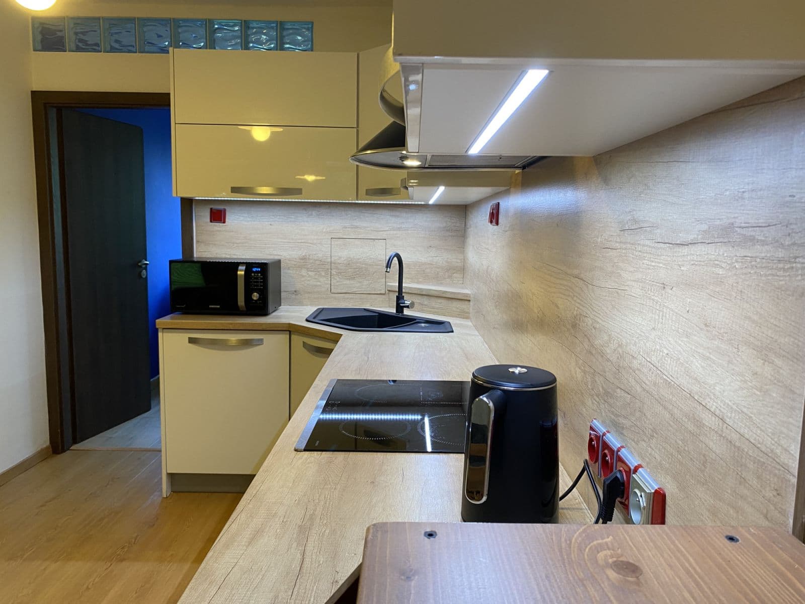 flat to rent, 52 m², Hrusická, Prague, Prague
