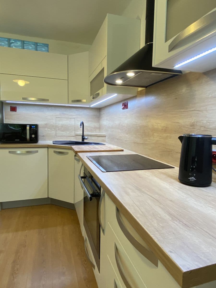 flat to rent, 52 m², Hrusická, Prague, Prague
