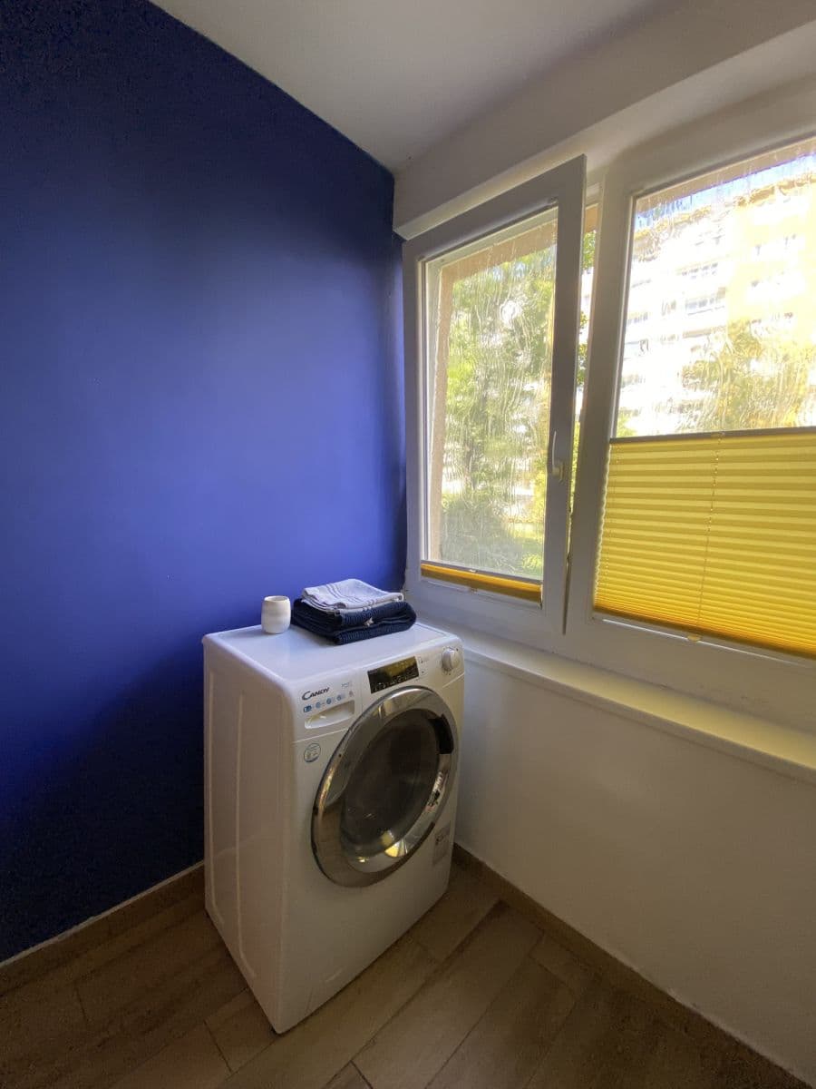 flat to rent, 52 m², Hrusická, Prague, Prague