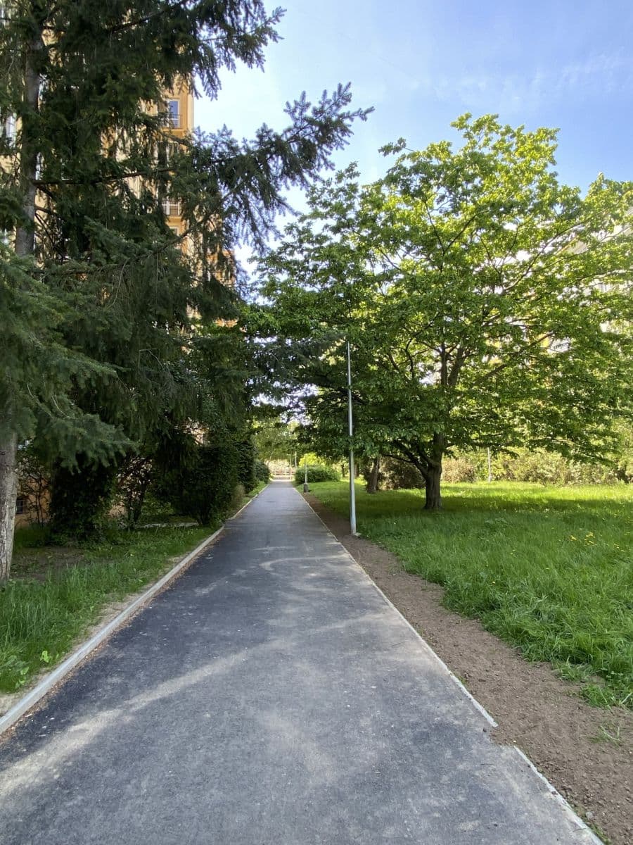 flat to rent, 52 m², Hrusická, Prague, Prague