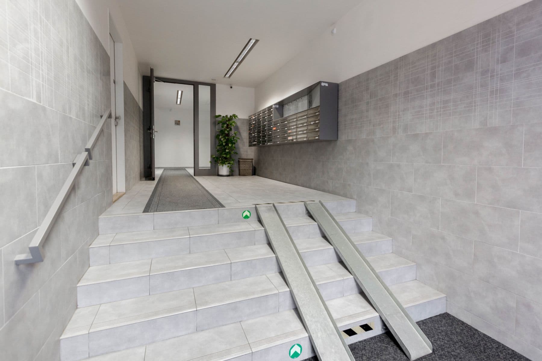 flat to rent, 38 m², Havlíčkovo náměstí, Prague, Prague
