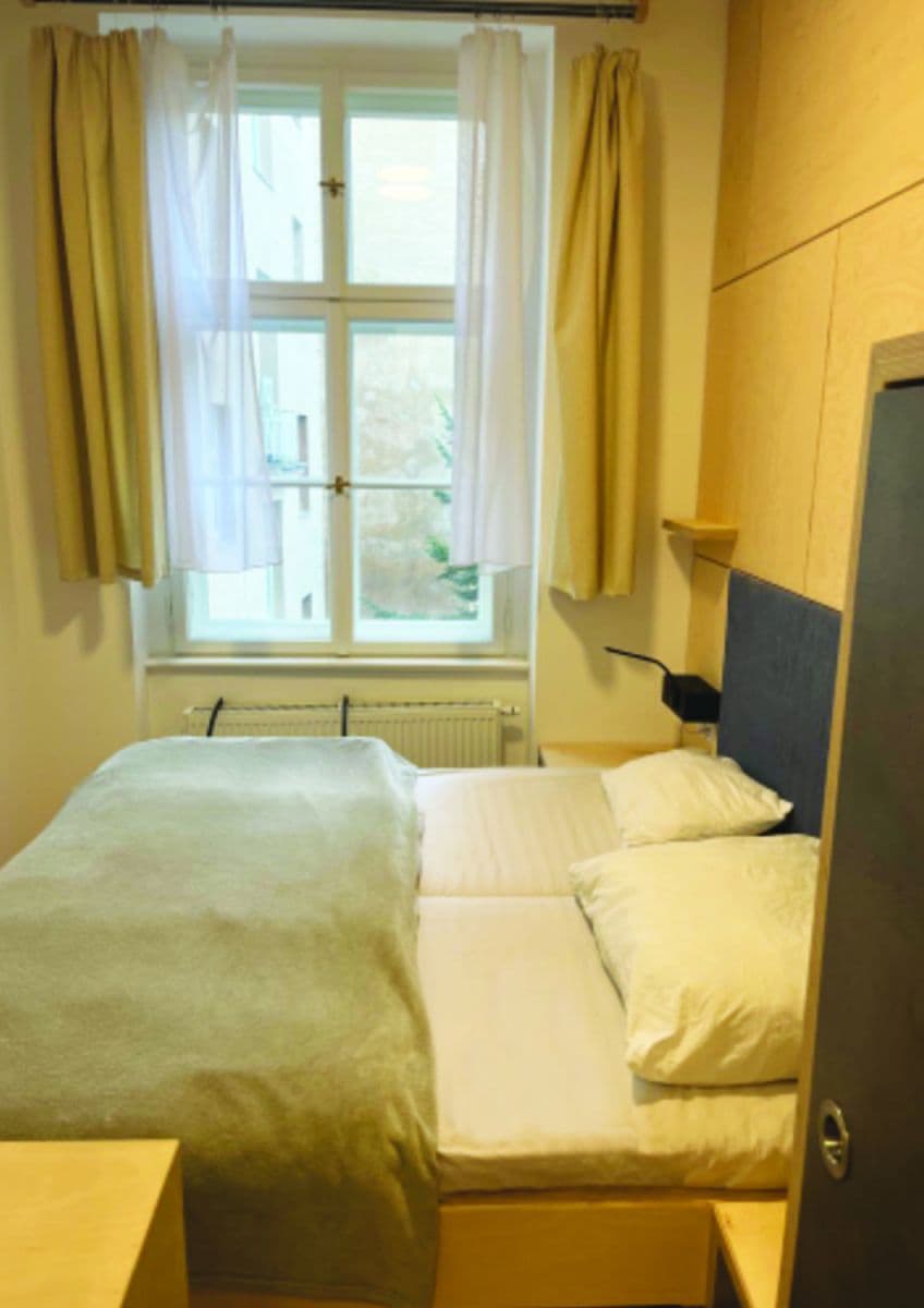 flat to rent, 35 m², Tyršova, Prague, Prague