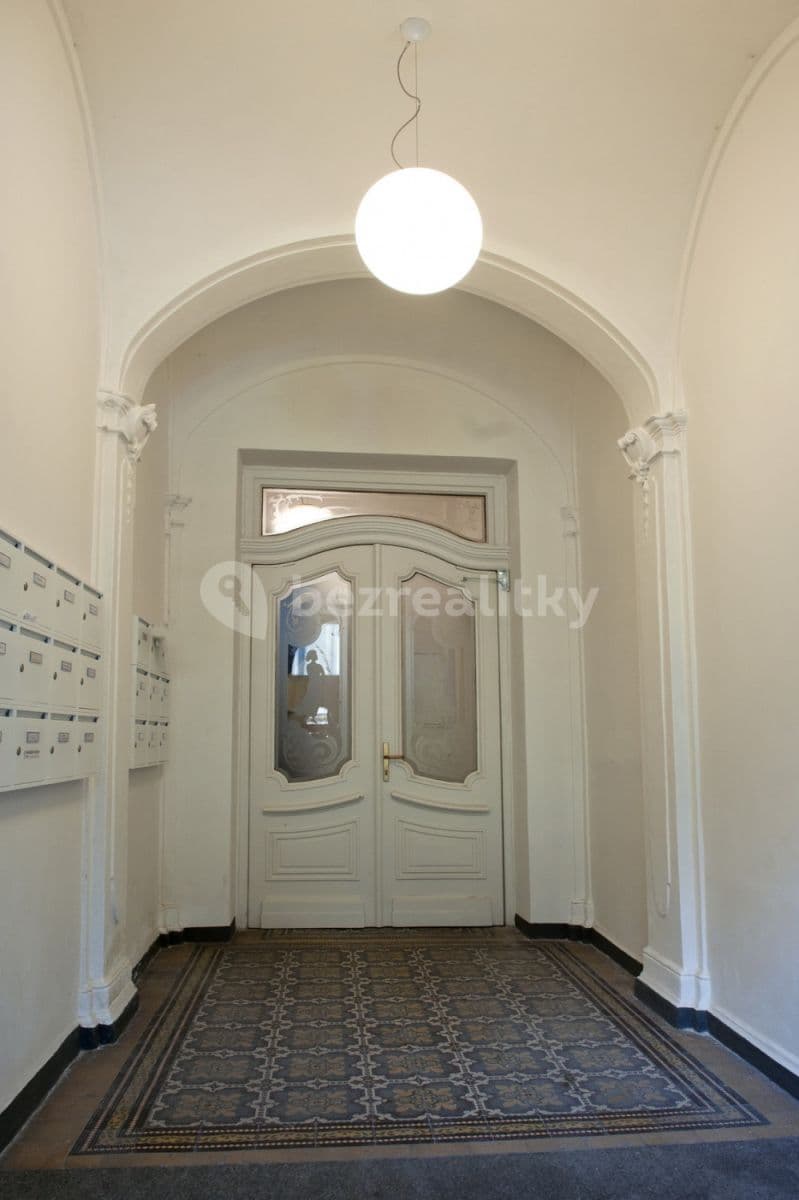 flat to rent, 90 m², Pernerova, Prague, Prague