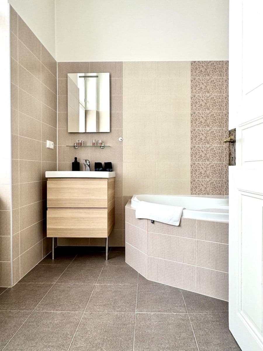 flat to rent, 133 m², Španělská, Prague, Prague