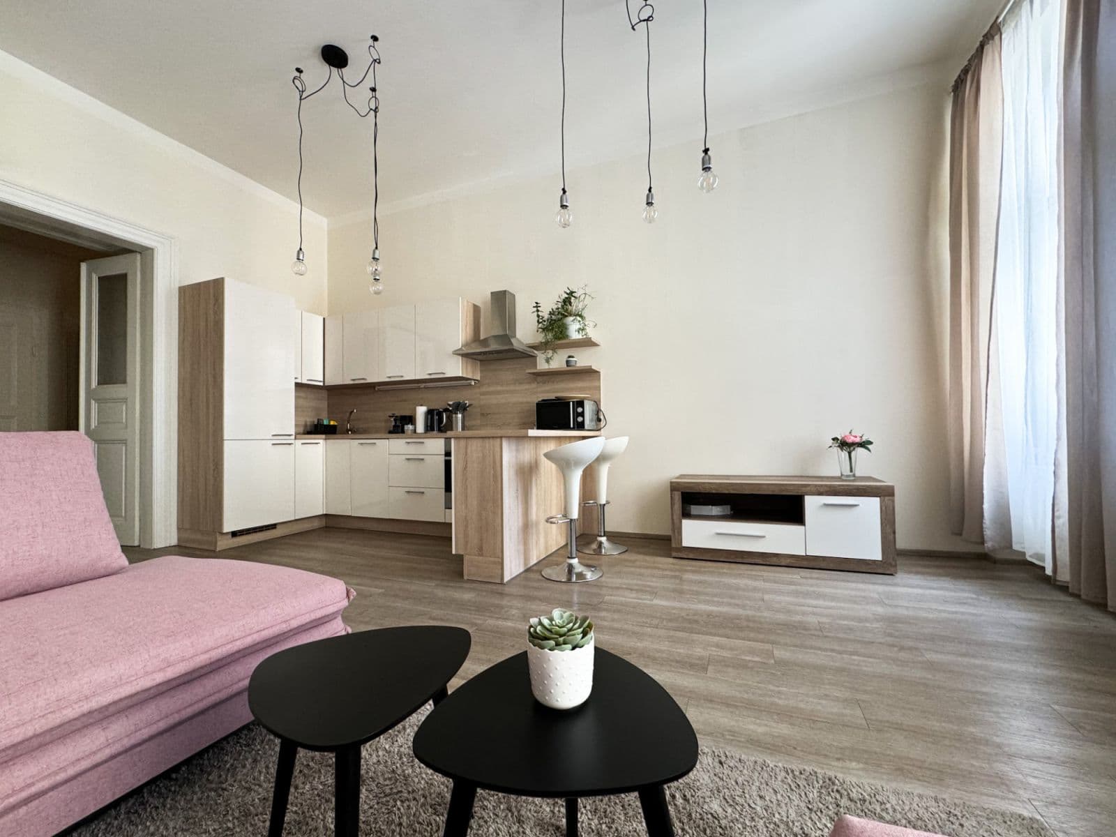 flat to rent, 133 m², Španělská, Prague, Prague