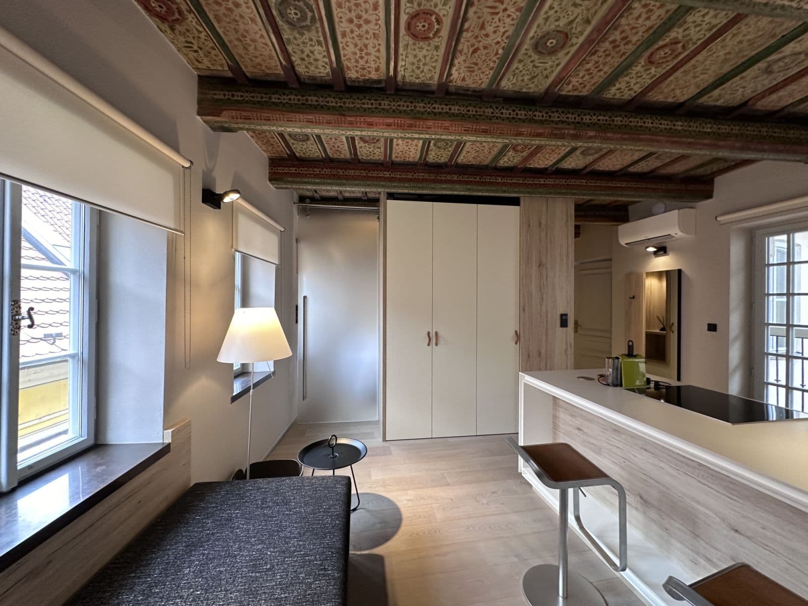 flat to rent, 45 m², Vlašská, Prague, Prague