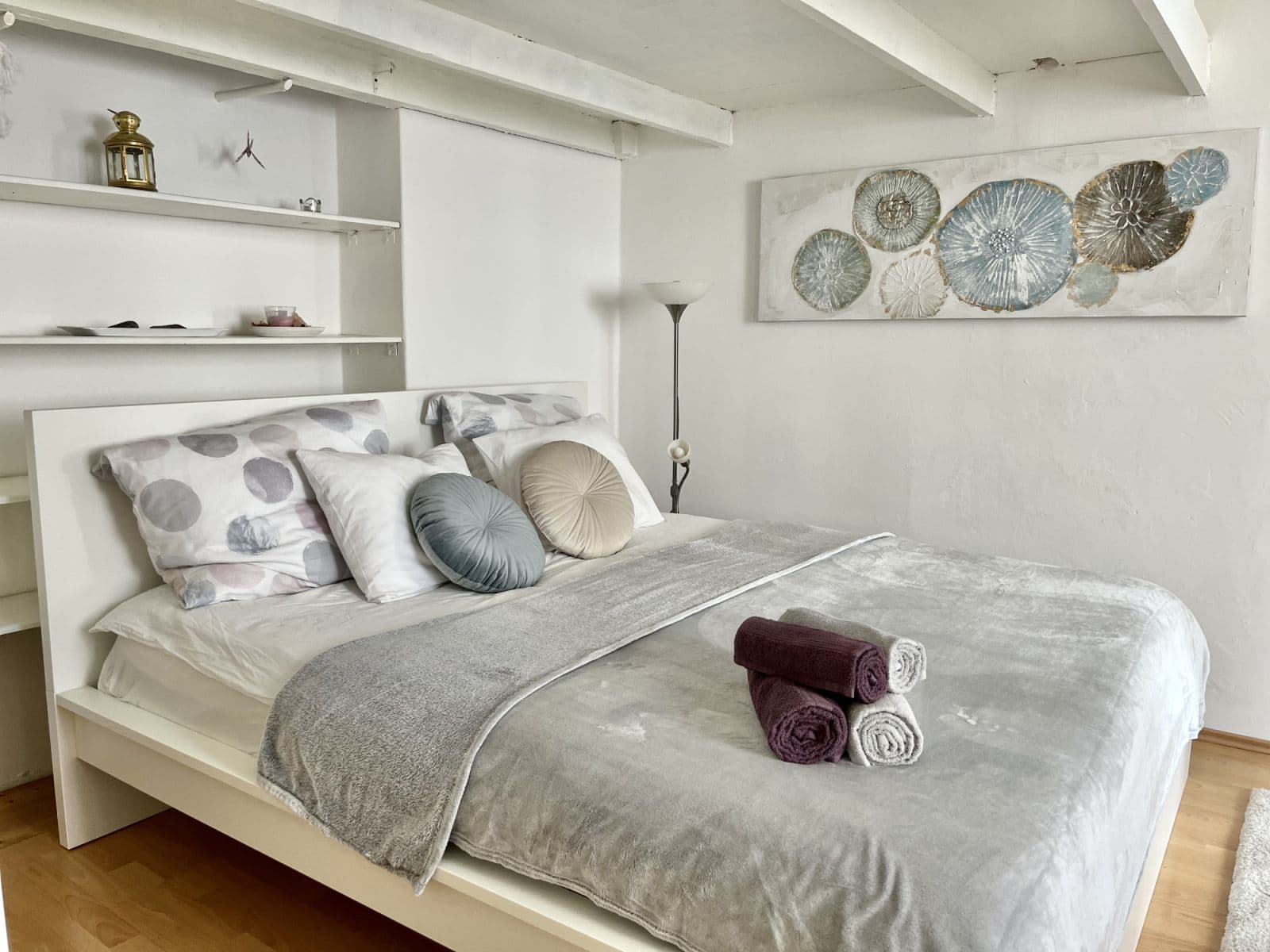 flat to rent, 38 m², U Parního mlýna, Prague, Prague