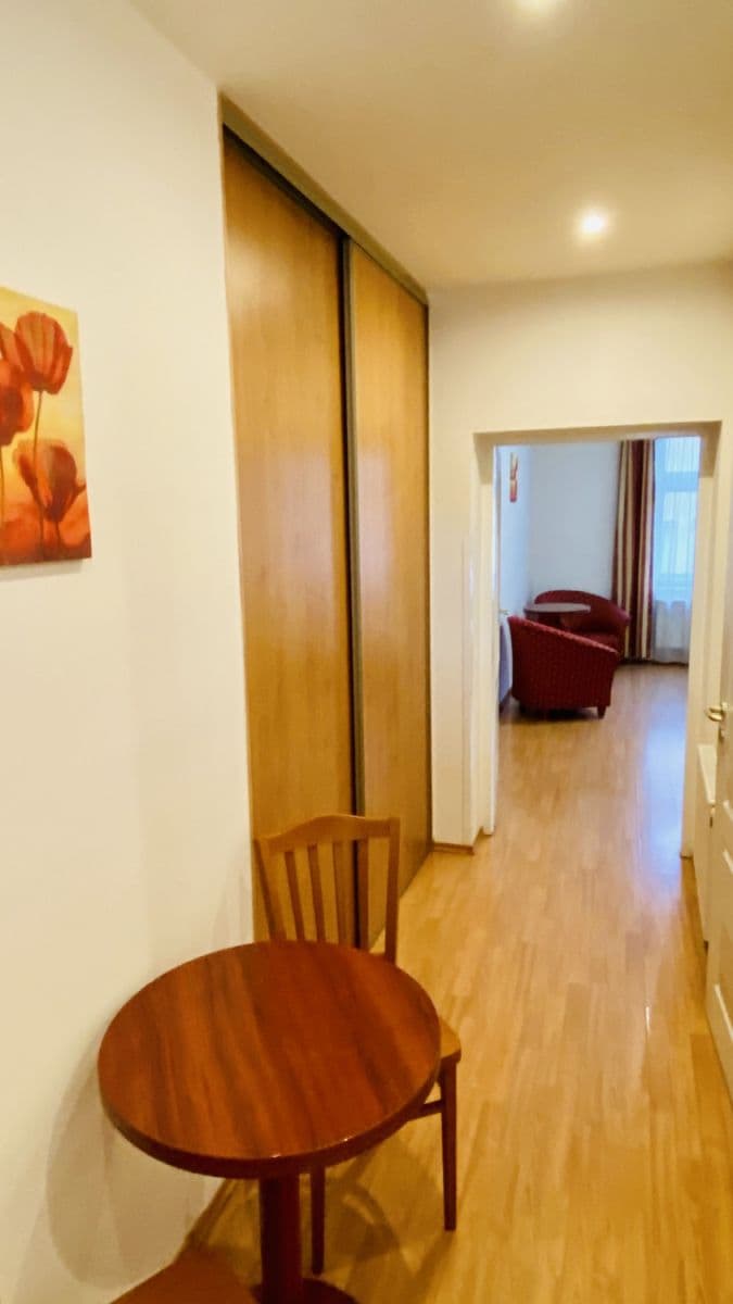 flat to rent, 37 m², Jana Masaryka, Prague, Prague