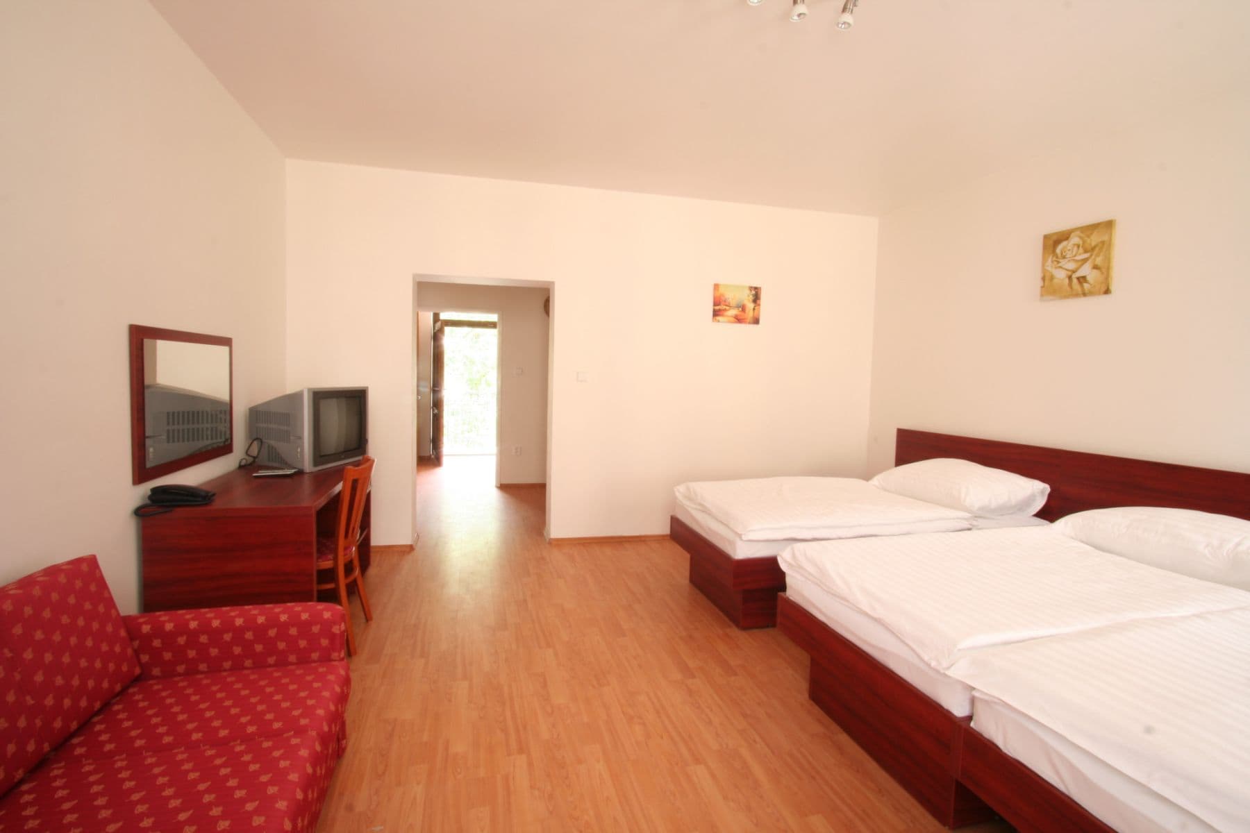 flat to rent, 45 m², Jana Masaryka, Prague, Prague