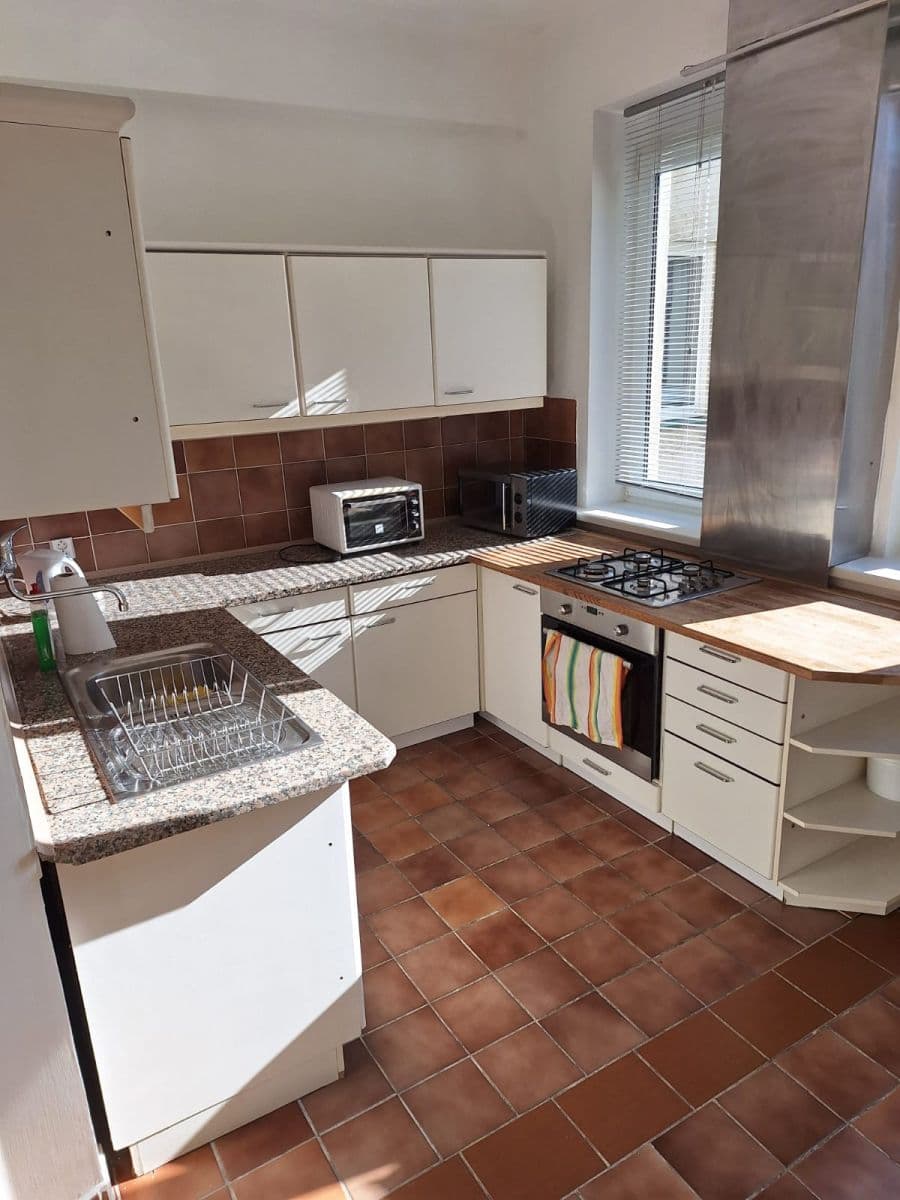 flat to rent, 70 m², Gorkého, Bratislava - mestská časť Staré Mesto, Bratislavský Region