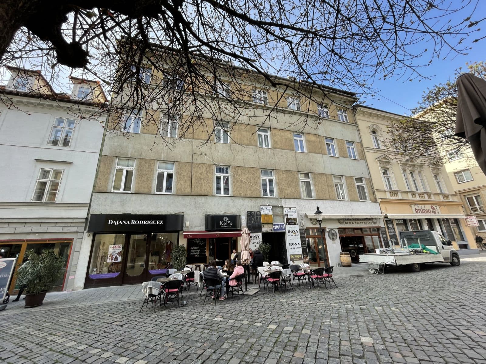 flat to rent, 100 m², Laurinska, Bratislava - mestská časť Staré Mesto, Bratislavský Region