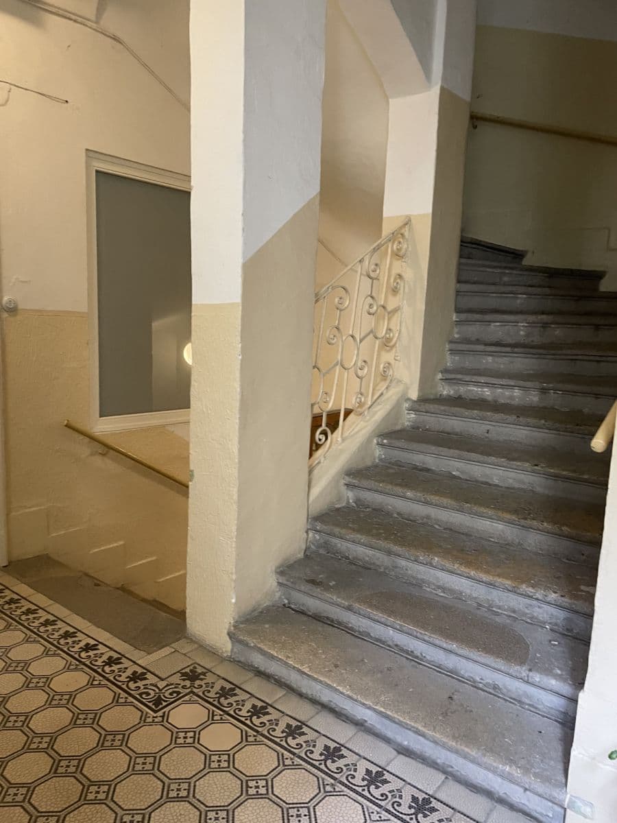 flat to rent, 100 m², Laurinska, Bratislava - mestská časť Staré Mesto, Bratislavský Region