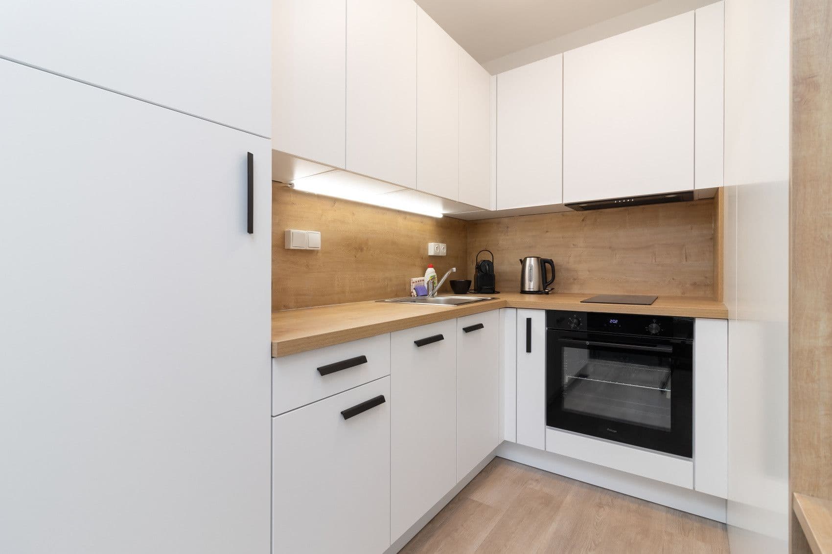 flat to rent, 20 m², Plzeňská, Prague, Prague