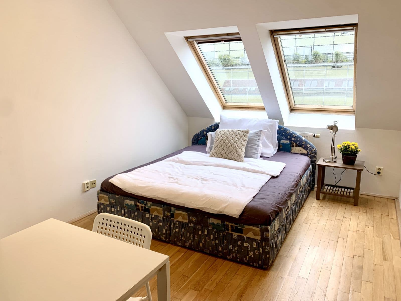 flat to rent, 89 m², Jičínská, Prague, Prague