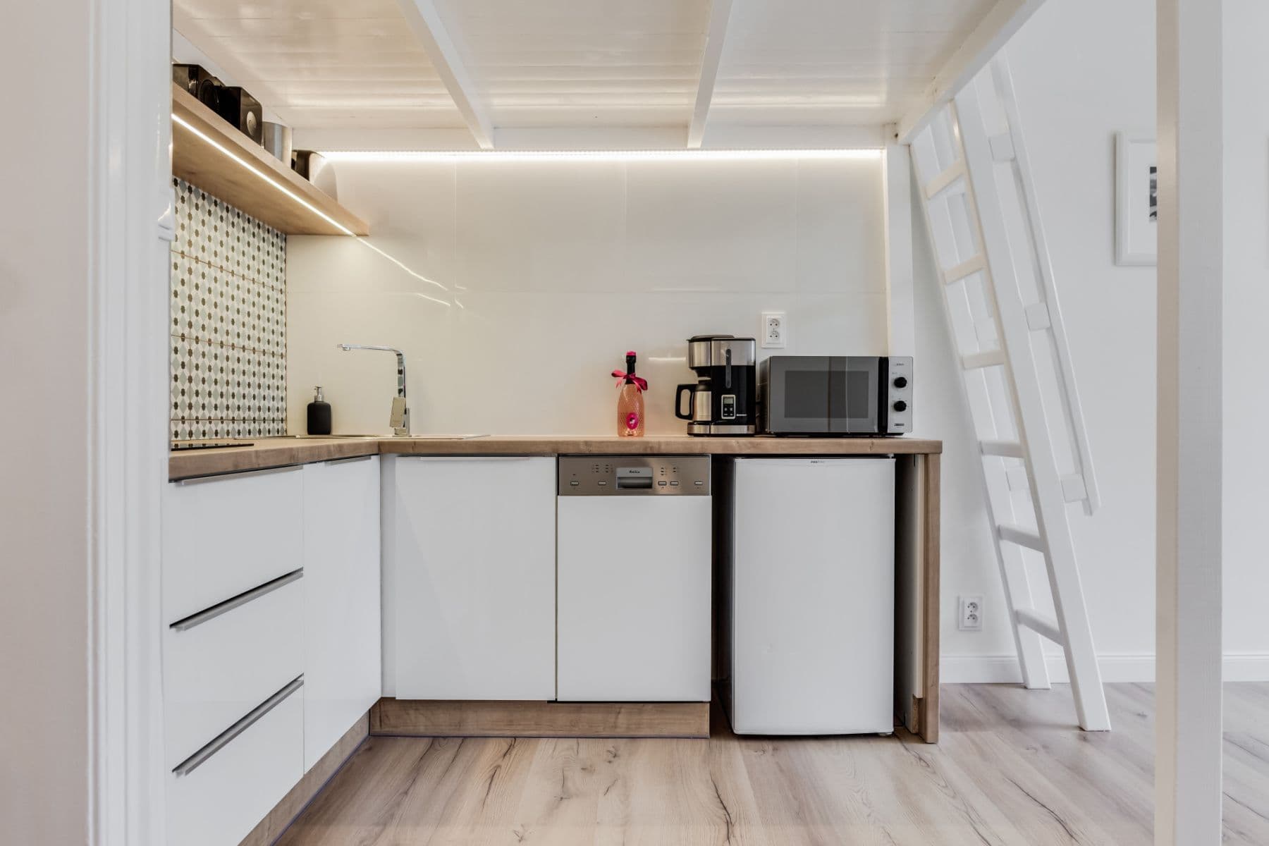 flat to rent, 33 m², Újezd, Prague, Prague