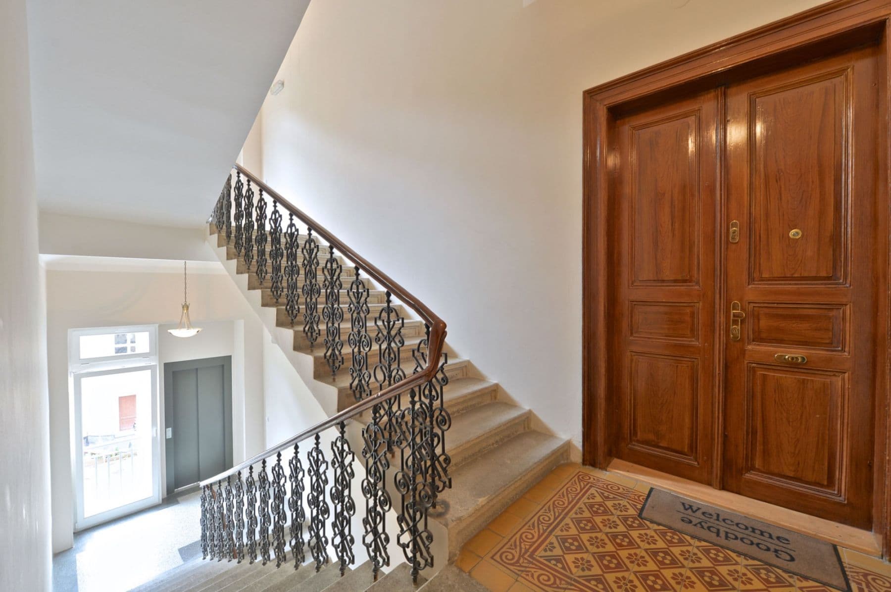 flat to rent, 78 m², Varšavská, Prague, Prague