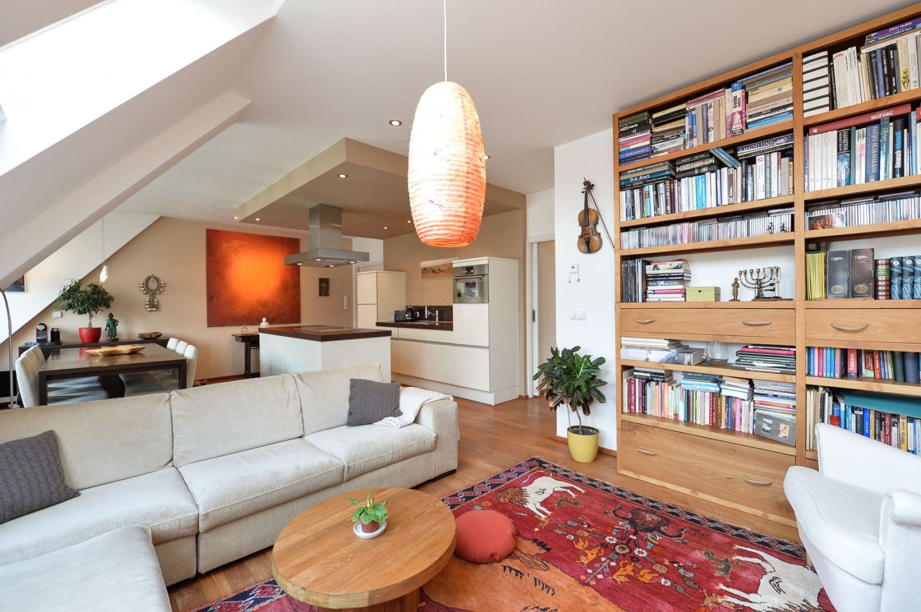 flat to rent, 78 m², Varšavská, Prague, Prague