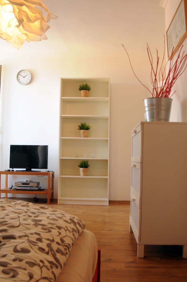 flat to rent, 36 m², Banskobystrická, Prague, Prague