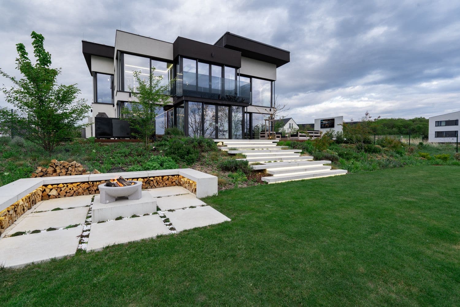 flat to rent, 343 m², Opuková, Tuchoměřice, Středočeský Region