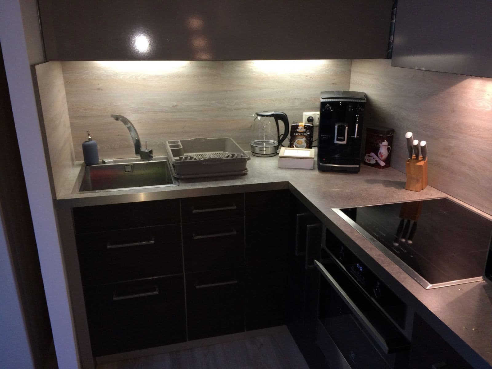 flat to rent, 0 m², Holandská, Prague, Prague