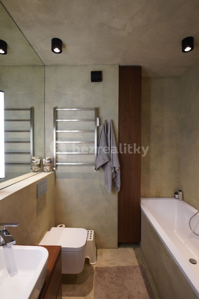 flat to rent, 110 m², Kováříkova, Prague, Prague