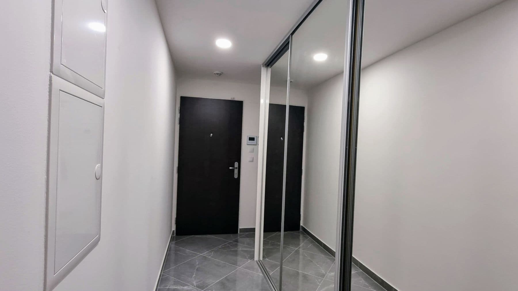 flat to rent, 63 m², Sokolovská, Prague, Prague
