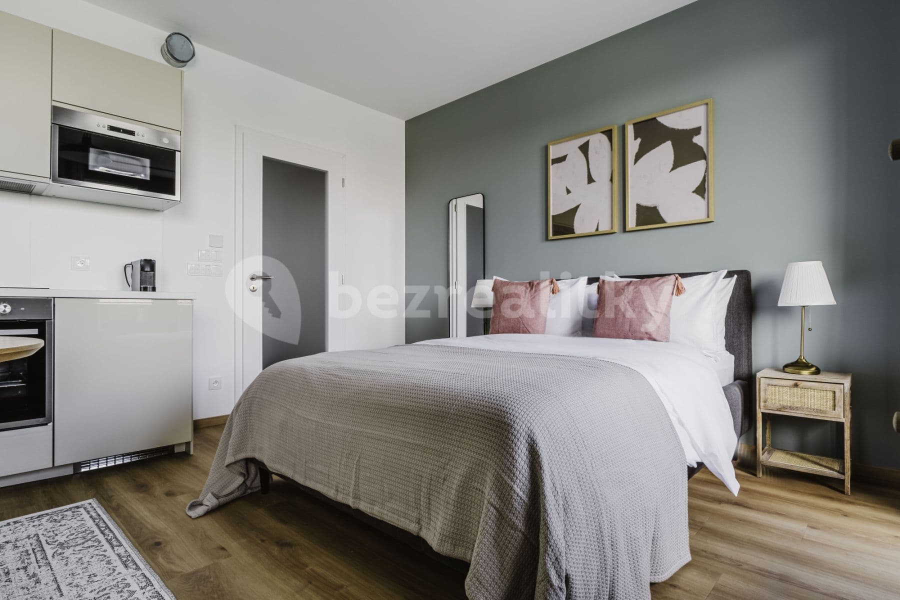flat to rent, 32 m², Olgy Havlové, Prague, Prague