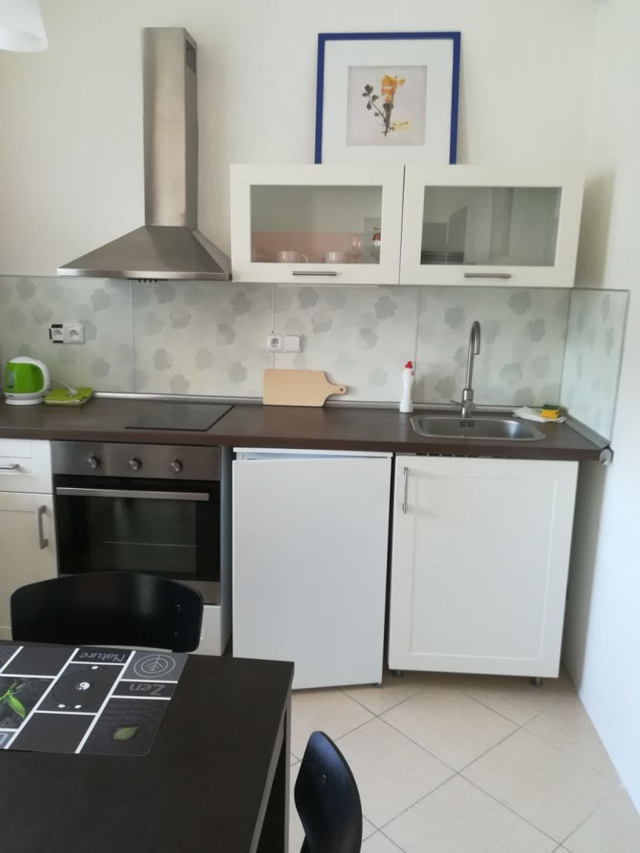 flat to rent, 40 m², Nad Přehradou, Prague, Prague