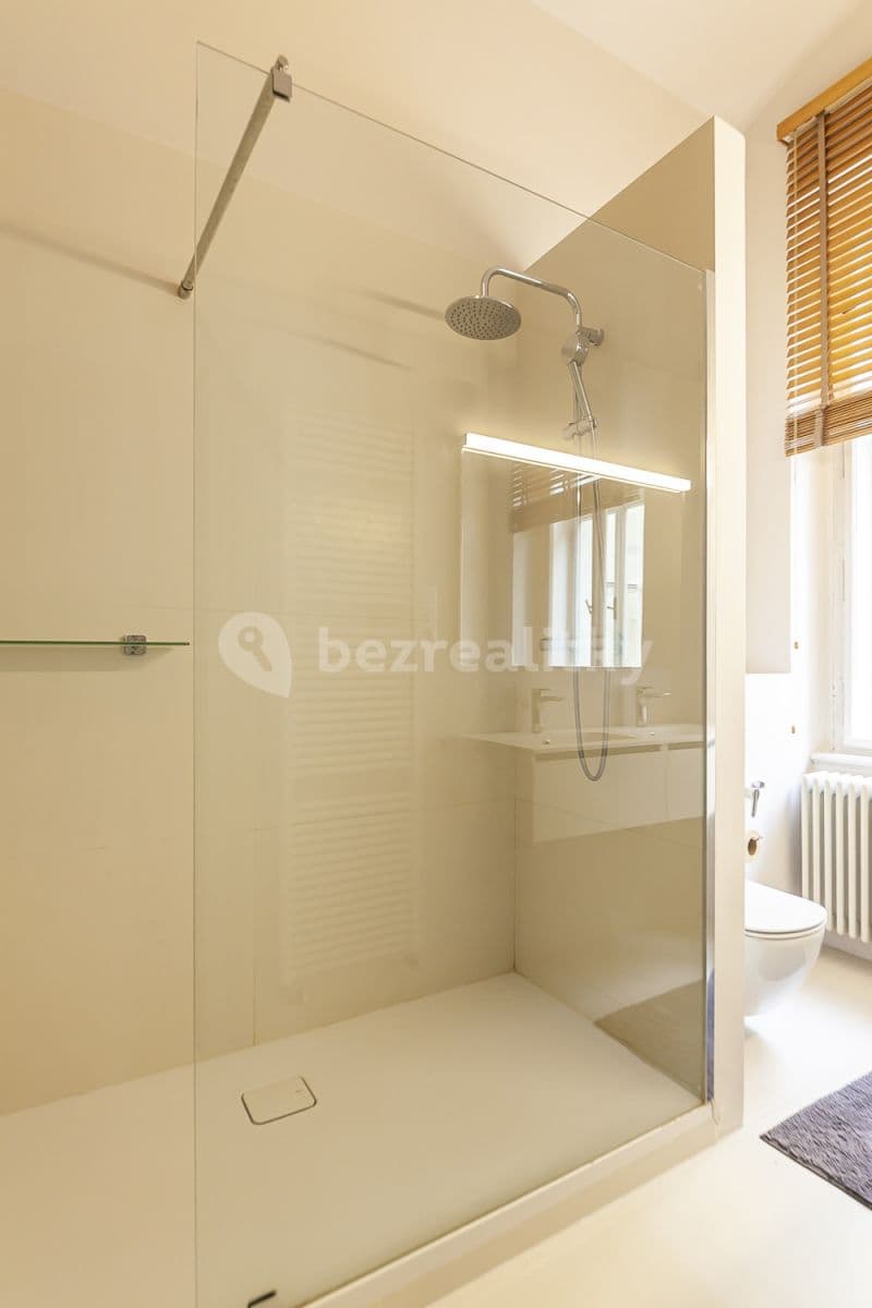 flat to rent, 105 m², Masarykovo nábřeží, Prague, Prague