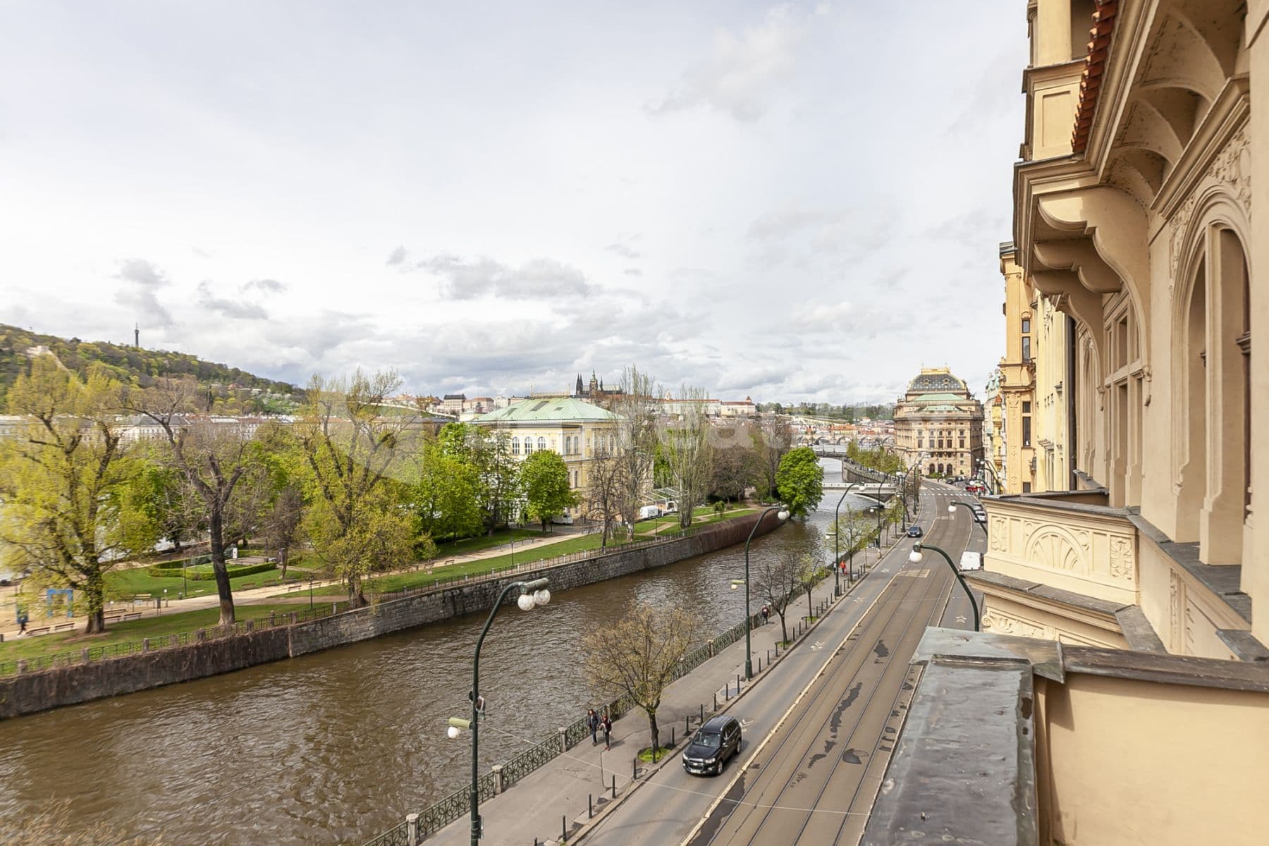flat to rent, 105 m², Masarykovo nábřeží, Prague, Prague